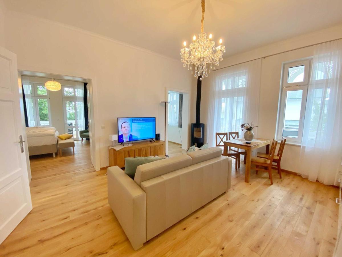 Villa Jenny - Ferienappartement 1 Mit Meerblick Sassnitz Zewnętrze zdjęcie